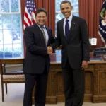 Dr. Jay Bansal shaking hands with President Barack Obama in the Oval Office